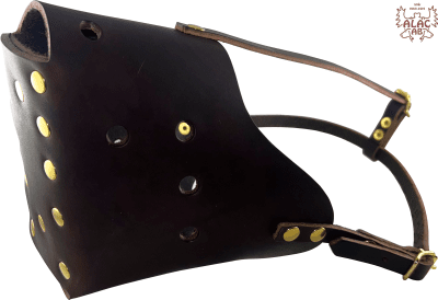 Zoom bild av Munkorg polismodell mörkbrun hane